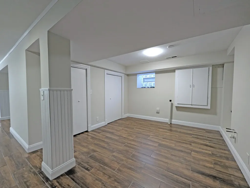 836 East 52nd Street Chicago IL 60615