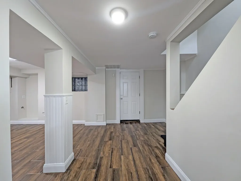 836 East 52nd Street Chicago IL 60615