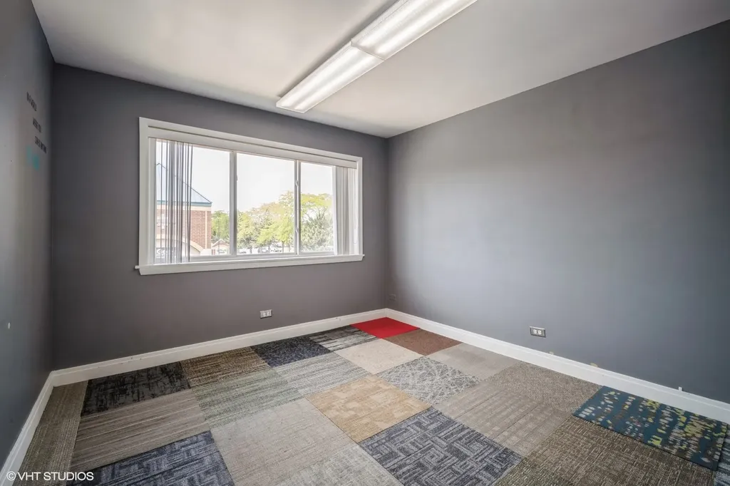 8755 Trumbull Avenue Skokie IL 60076
