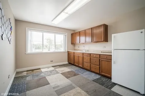 8755 Trumbull Avenue Skokie IL 60076