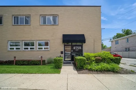 8755 Trumbull Avenue Skokie IL 60076