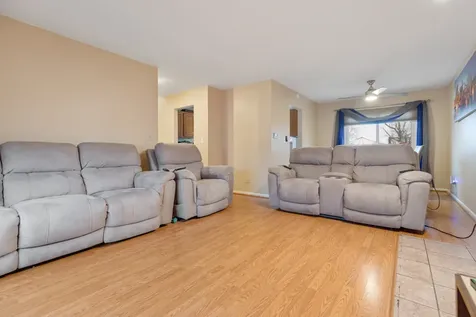 17481 Eastgate Drive Country Club Hills IL 60478