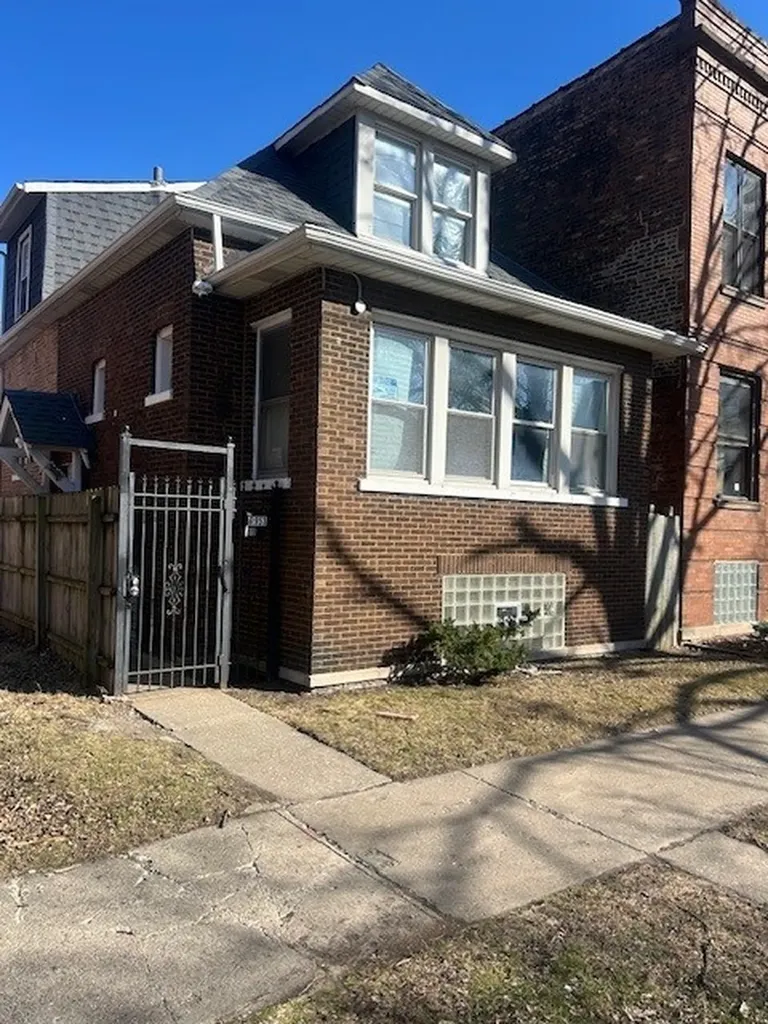 6953 South Indiana Avenue Chicago IL 60637