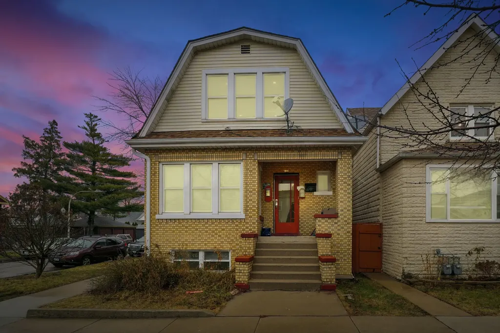 4954 West Byron Street Chicago IL 60641