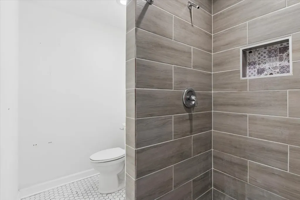4954 West Byron Street Chicago IL 60641