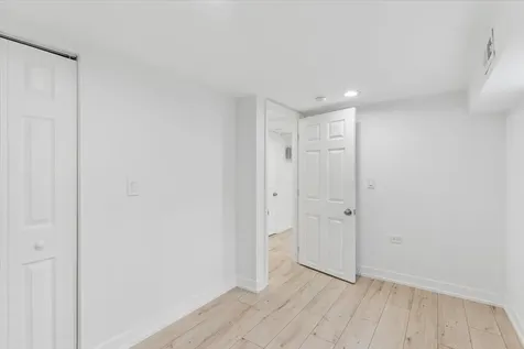 4954 West Byron Street Chicago IL 60641