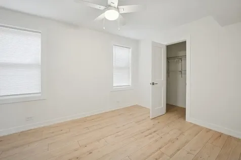 4954 West Byron Street Chicago IL 60641