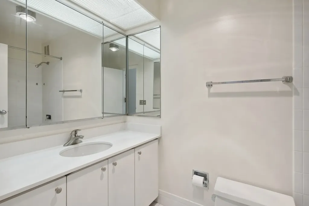 155 North Harbor Drive Chicago IL 60601