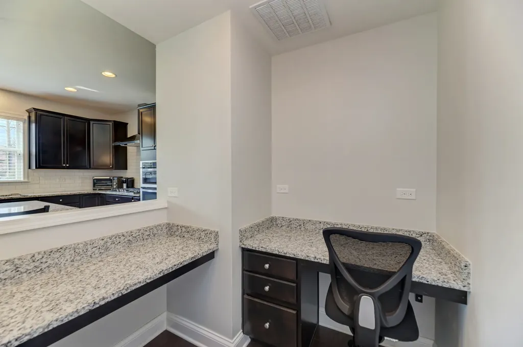 8288 Mulberry Drive Woodridge IL 60517