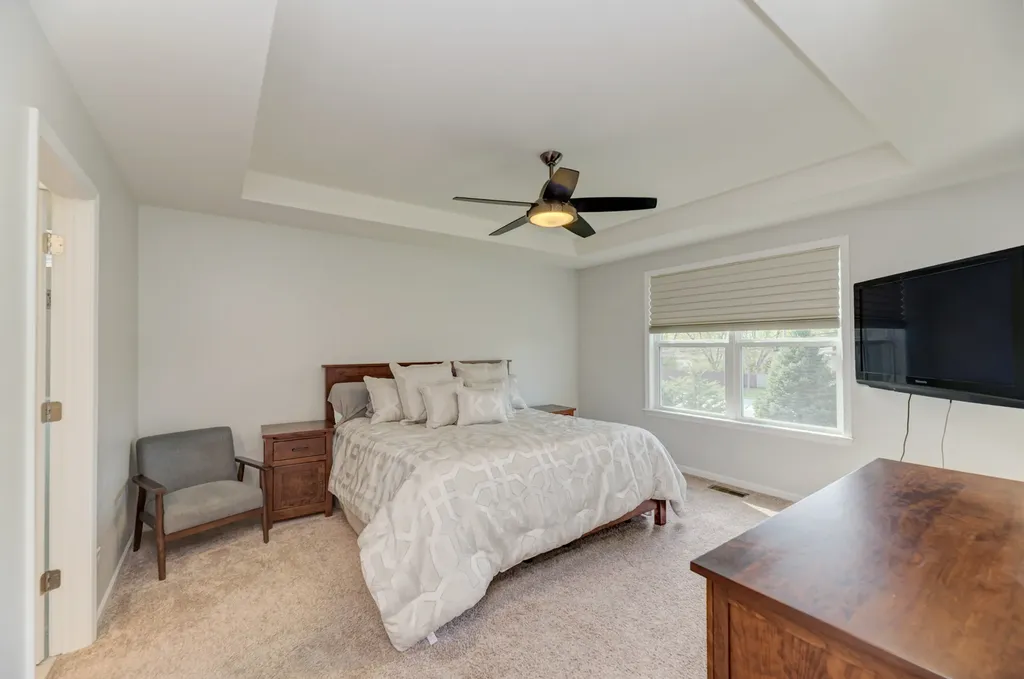 8288 Mulberry Drive Woodridge IL 60517