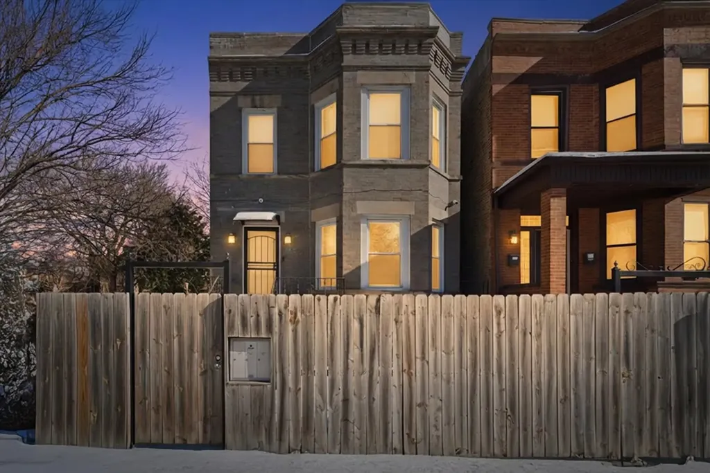 7415 South Langley Avenue Chicago IL 60619
