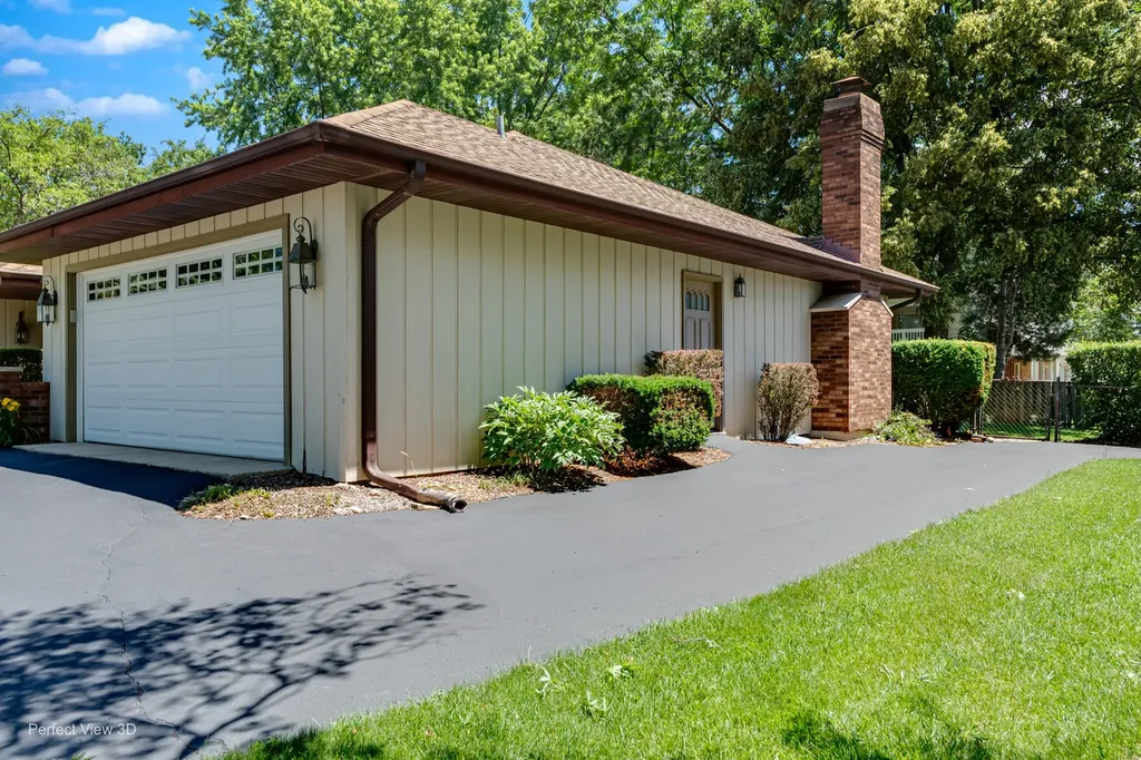 804 Manchester Street Naperville IL 60563