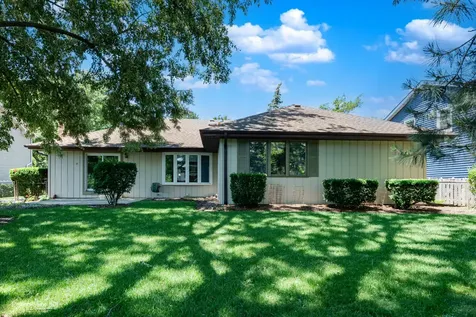 804 Manchester Street Naperville IL 60563