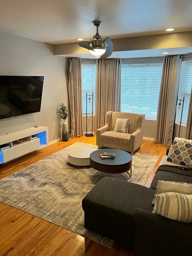 7926 South Drexel Avenue Chicago IL 60619