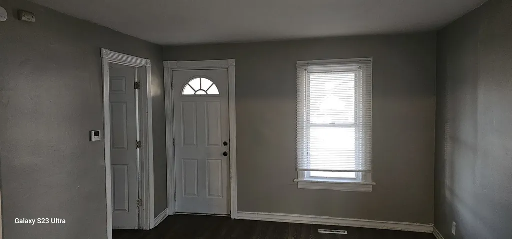 138 North Woodlawn Avenue Aurora IL 60506