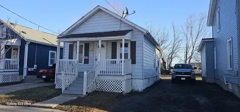 138 North Woodlawn Avenue Aurora IL 60506
