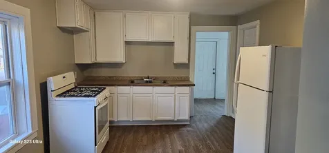 138 North Woodlawn Avenue Aurora IL 60506