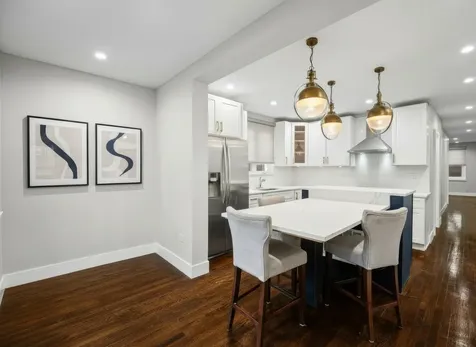 2850 West Henderson Street Chicago IL 60618