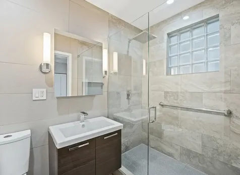2850 West Henderson Street Chicago IL 60618