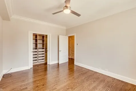 5000 South Cornell Avenue Chicago IL 60615