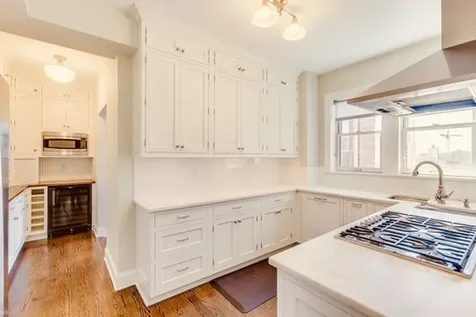 5000 South Cornell Avenue Chicago IL 60615