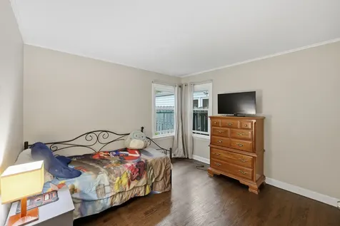 320 North Schubert Street Palatine IL 60067