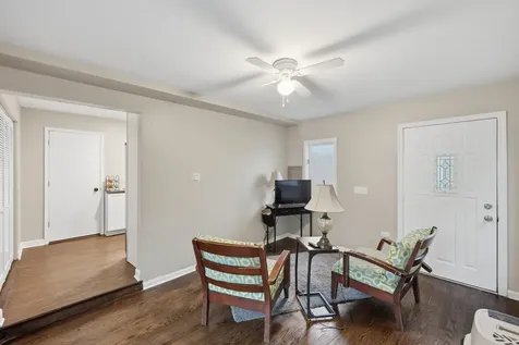 320 North Schubert Street Palatine IL 60067