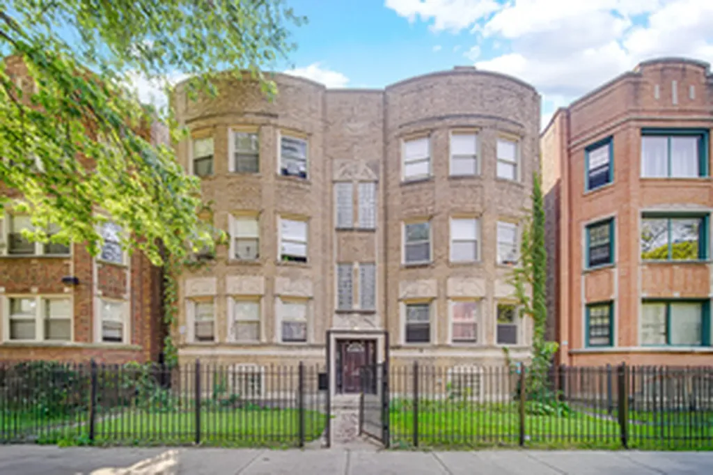8142-8146 South Maryland Avenue Chicago IL 60619
