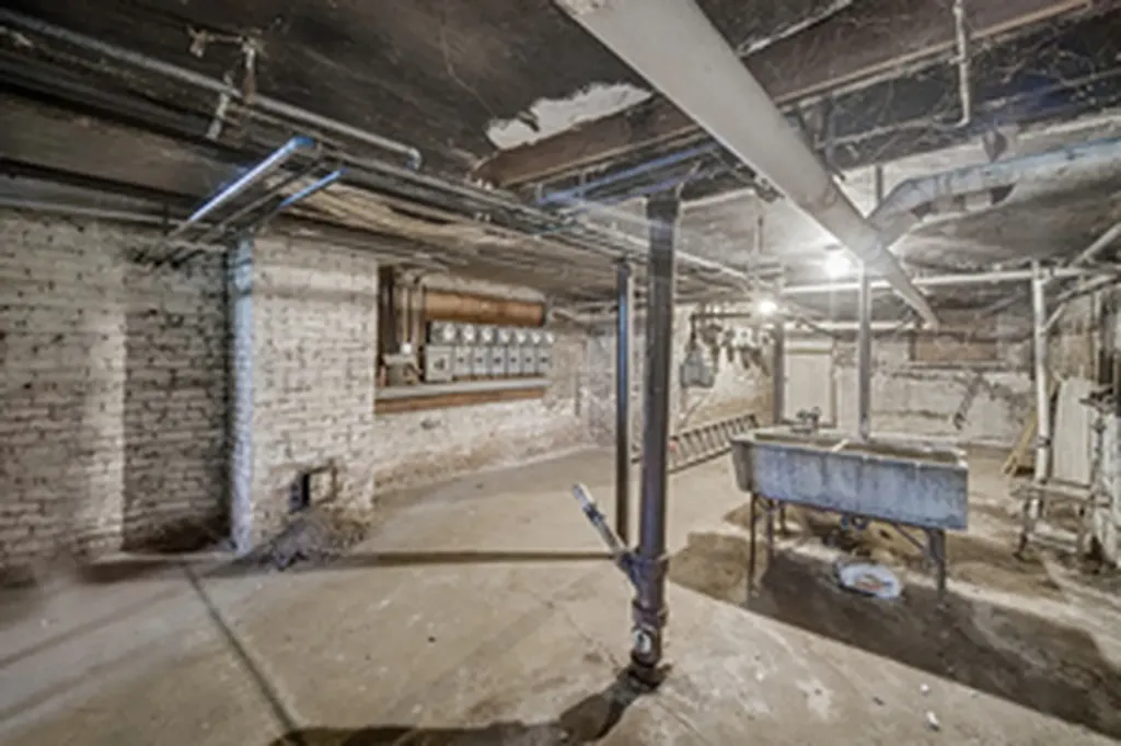 8142-8146 South Maryland Avenue Chicago IL 60619