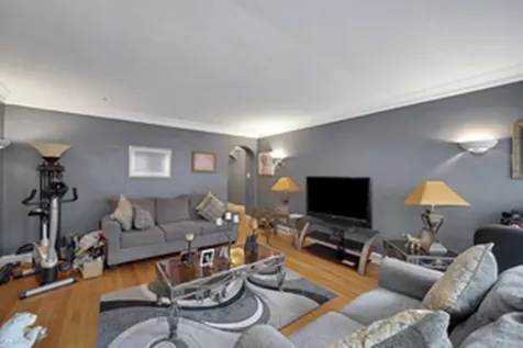 8142-8146 South Maryland Avenue Chicago IL 60619
