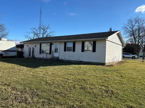 400 North Street Donovan IL 60931