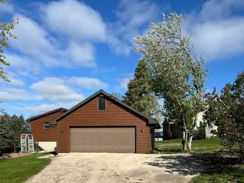 1-80 Farragut Lane Lake Carroll IL 61046