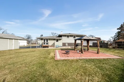 2809 Forest Lane Lansing IL 60438