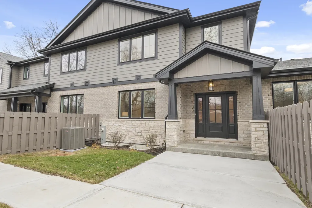 11325 1ST Street Mokena IL 60448