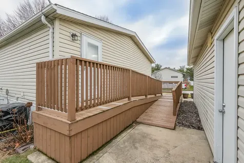1151 Ash Court Manteno IL 60950