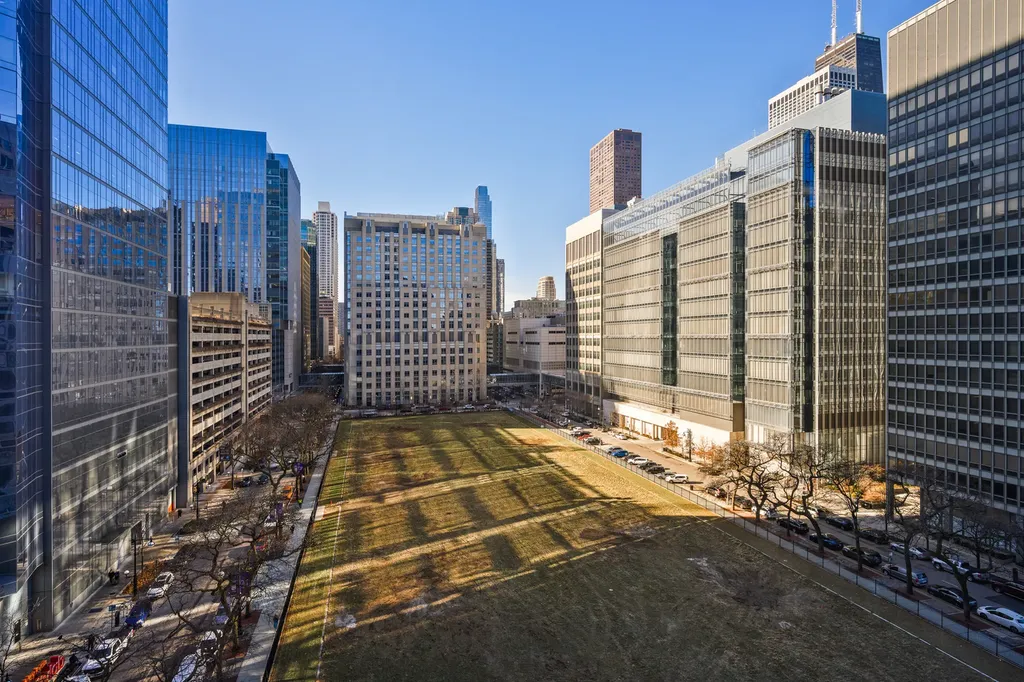 680 North Lake Shore Drive Chicago IL 60611