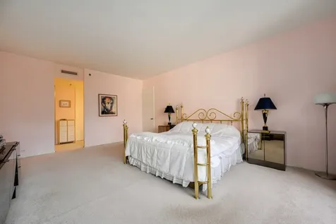 680 North Lake Shore Drive Chicago IL 60611