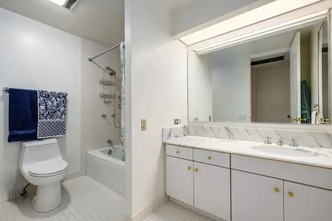 680 North Lake Shore Drive Chicago IL 60611