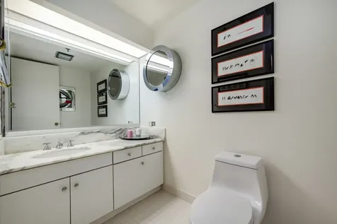 680 North Lake Shore Drive Chicago IL 60611