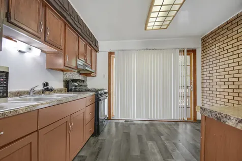 667 Sullivan Lane University Park IL 60484