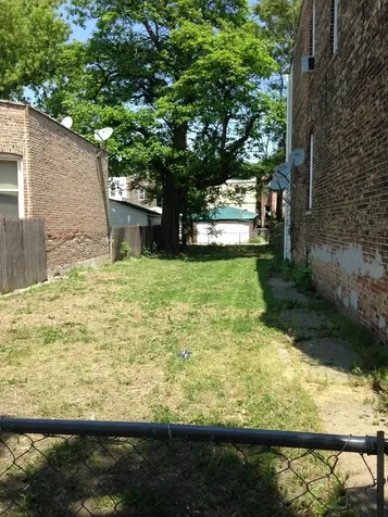 4030 West Arthington Street Chicago IL 60624