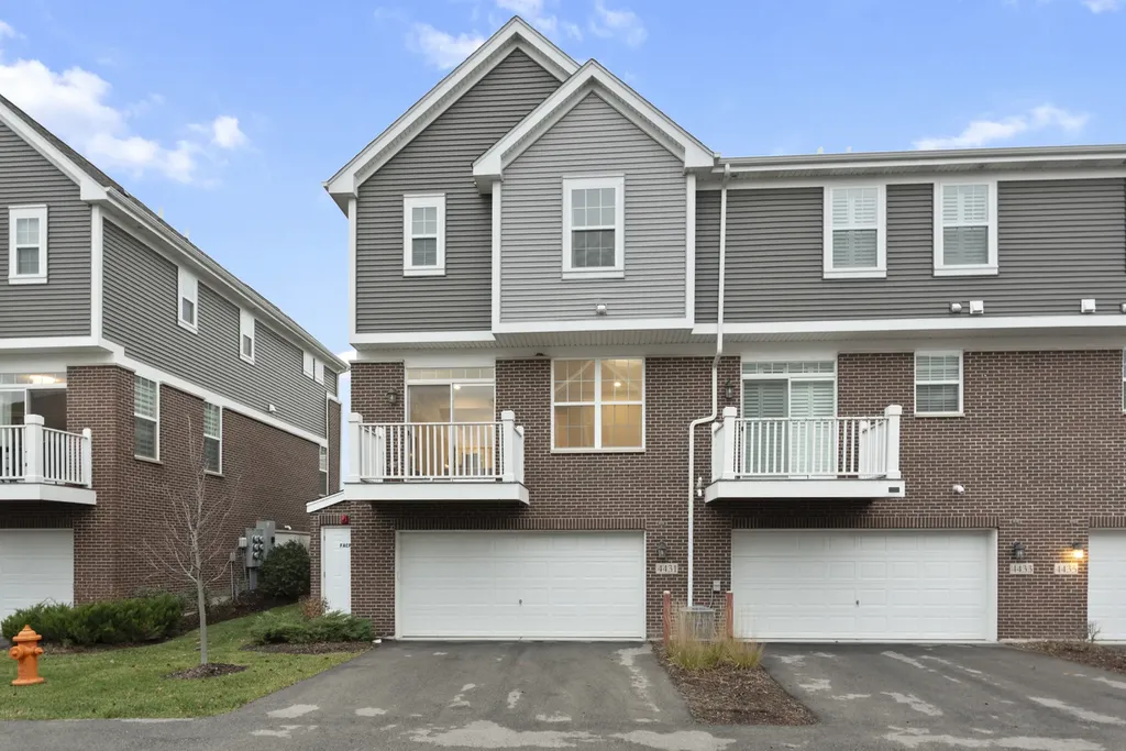 4431 Monroe Court Naperville IL 60564