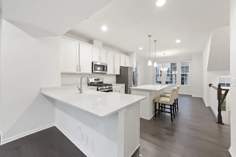 4431 Monroe Court Naperville IL 60564