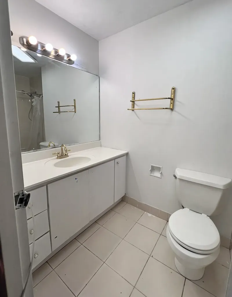 200 East Delaware Place Chicago IL 60611