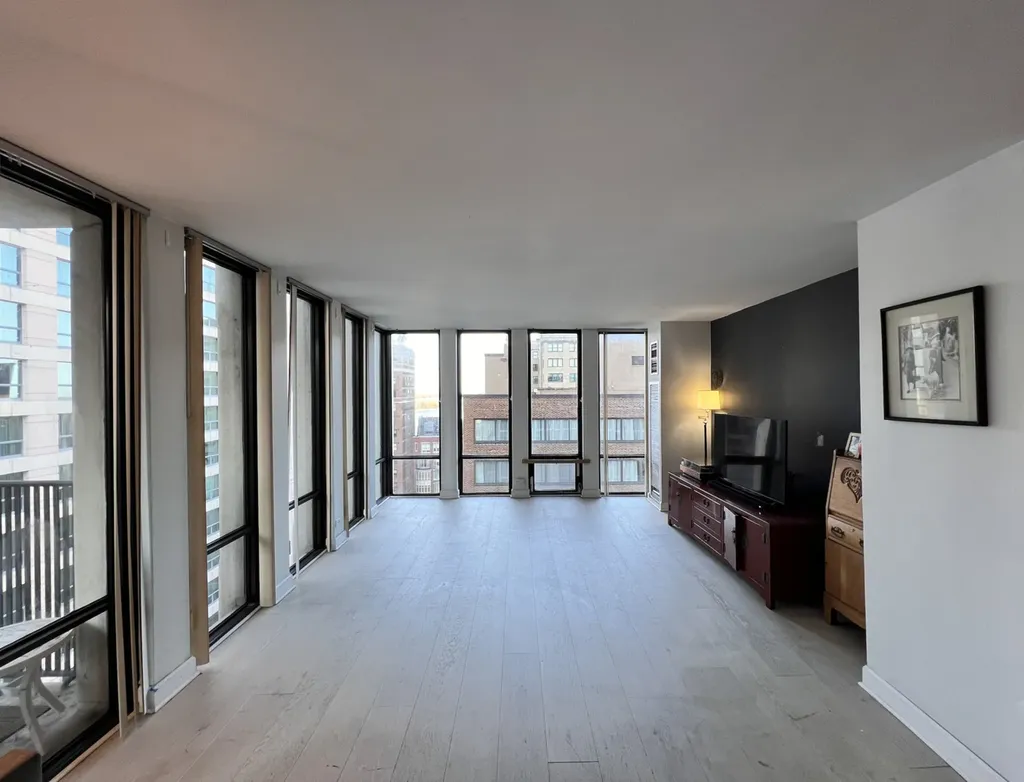 200 East Delaware Place Chicago IL 60611