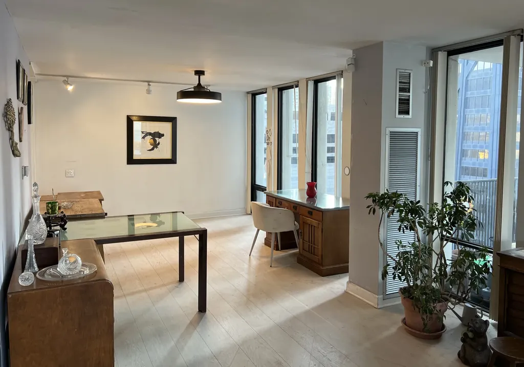 200 East Delaware Place Chicago IL 60611