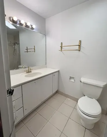 200 East Delaware Place Chicago IL 60611