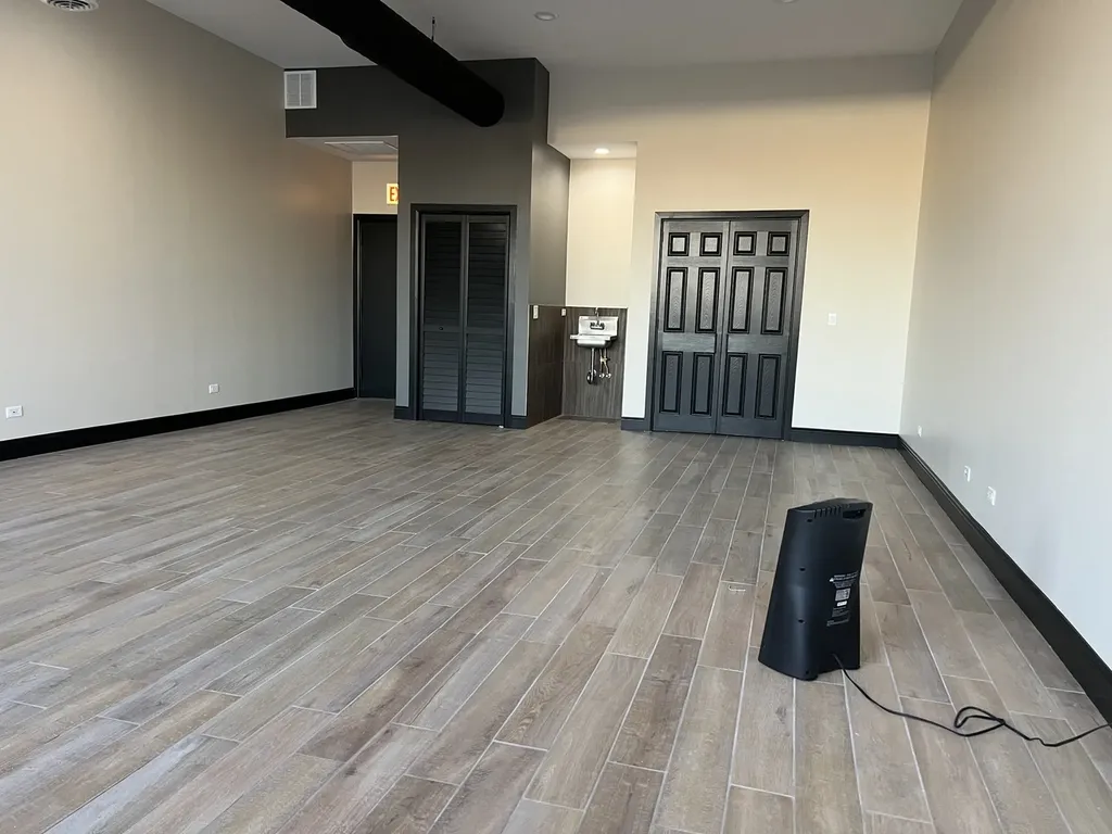 5033 South Cicero Avenue Chicago IL 60632