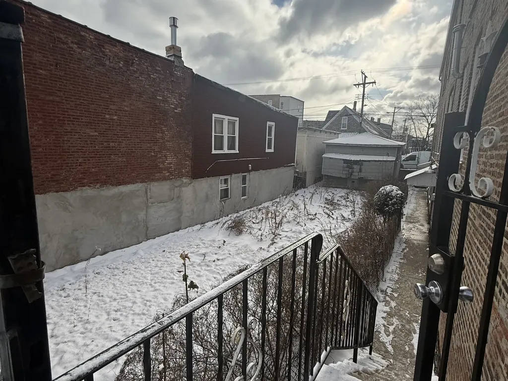 2247 West Cermak Road Chicago IL 60608