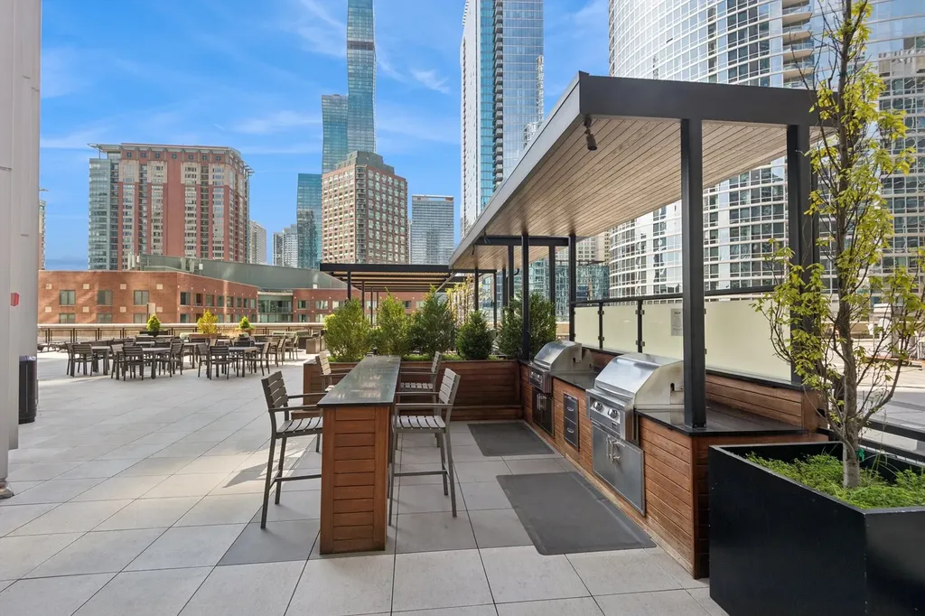 512 North Mcclurg Court Chicago IL 60611